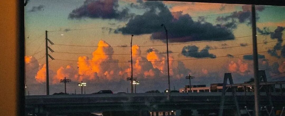 一天批量发了50条作品，半年挣了18W+，没有天赋，那就重复